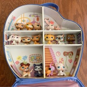 Littlest Pet Shop • Carrying Case w/ 15 Animals